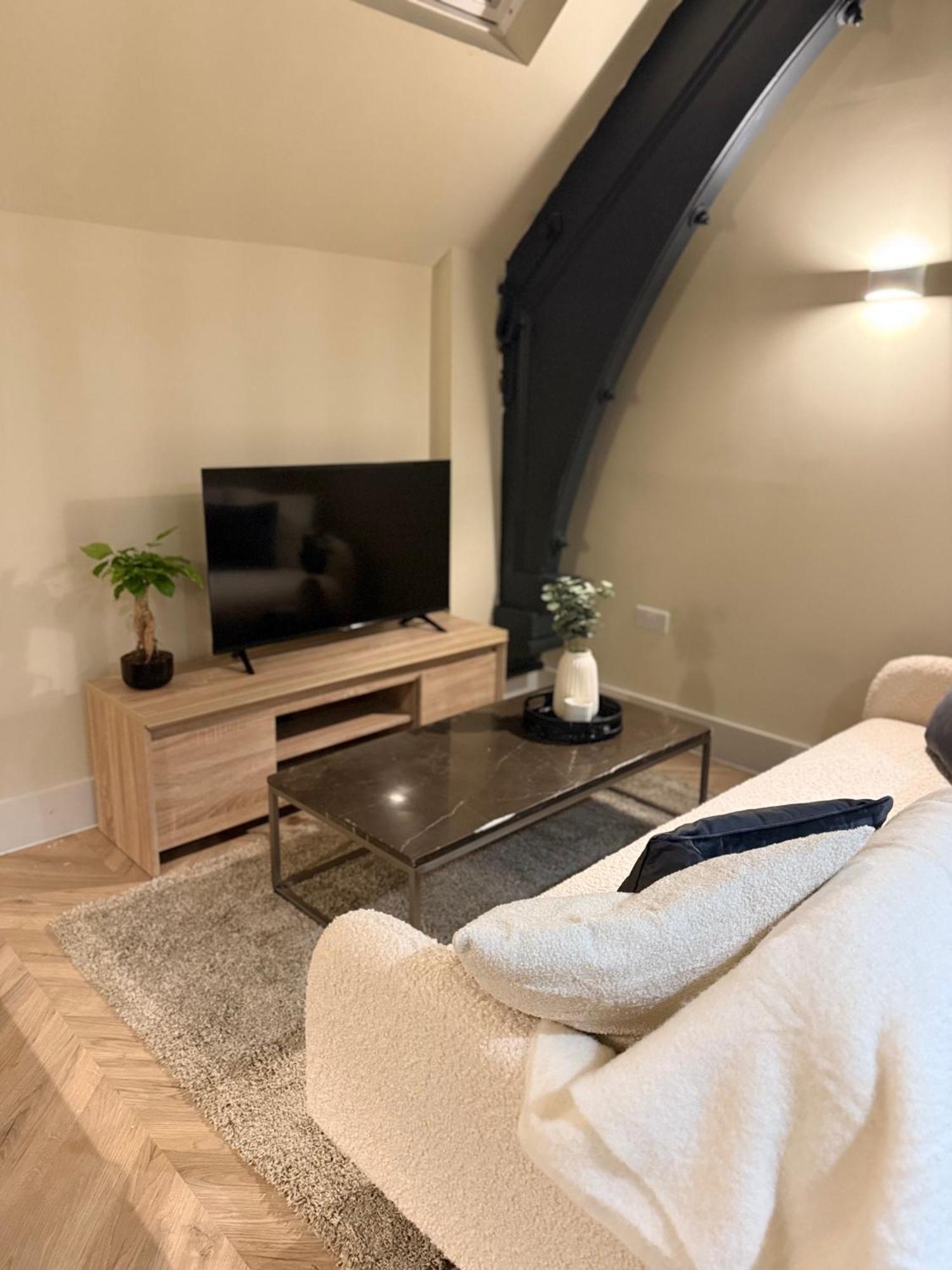 Cosy Mezzanine Apartment Leeds City Centre Экстерьер фото